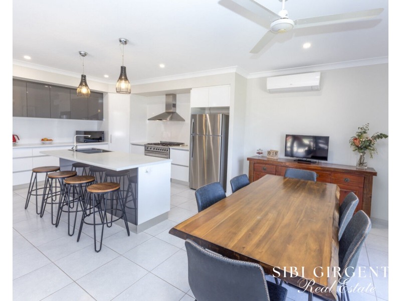 20 Dandaloo Close, Mareeba QLD 4880