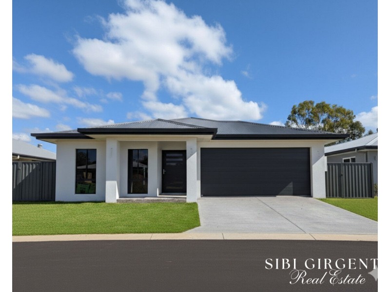 63 Karobean Drive, Mareeba QLD 4880