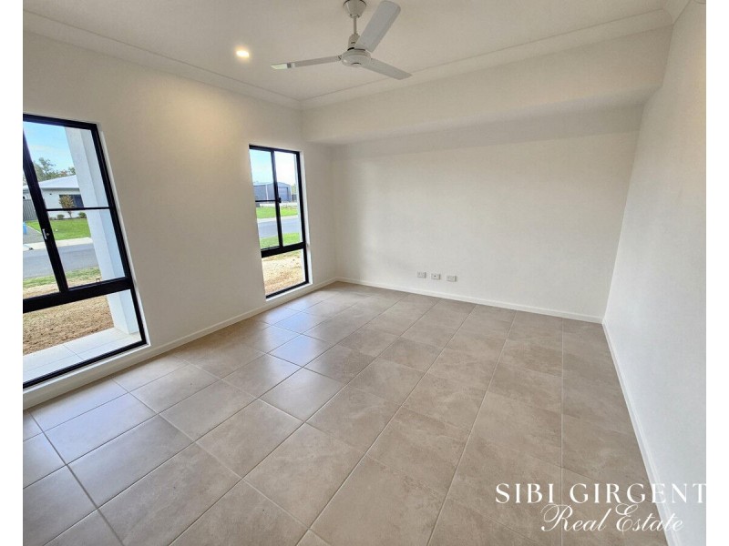 63 Karobean Drive, Mareeba QLD 4880