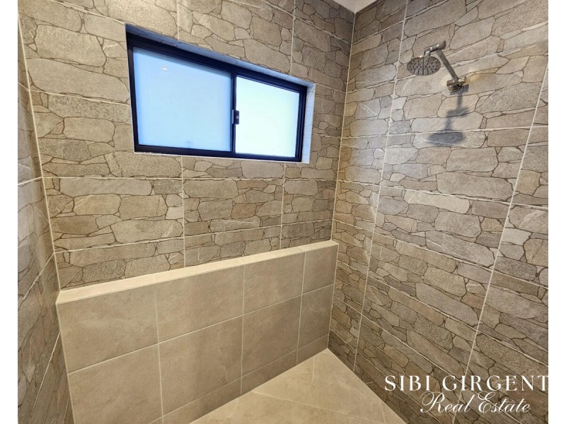 63 Karobean Drive, Mareeba QLD 4880