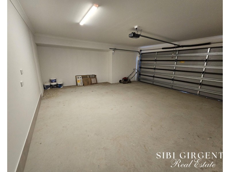 63 Karobean Drive, Mareeba QLD 4880