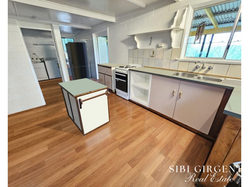 35 Ellie Street, Herberton QLD 4887