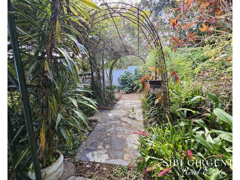 35 Ellie Street, Herberton QLD 4887