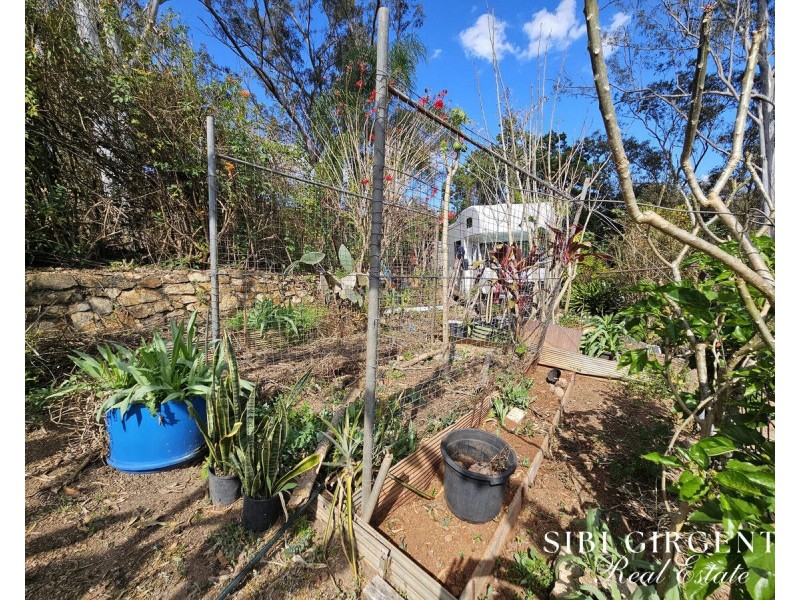 35 Ellie Street, Herberton QLD 4887