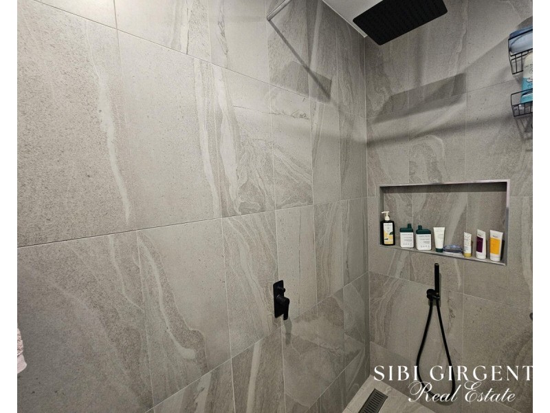 12 Kylie Close, Mareeba QLD 4880