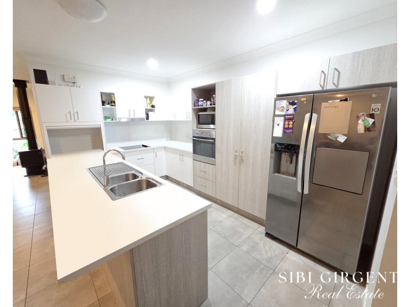 51 Tumbare Street, Atherton QLD 4883