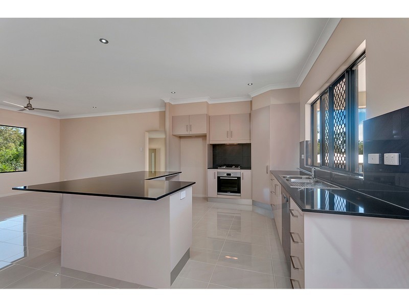 1 Michelina Close, Mareeba QLD 4880
