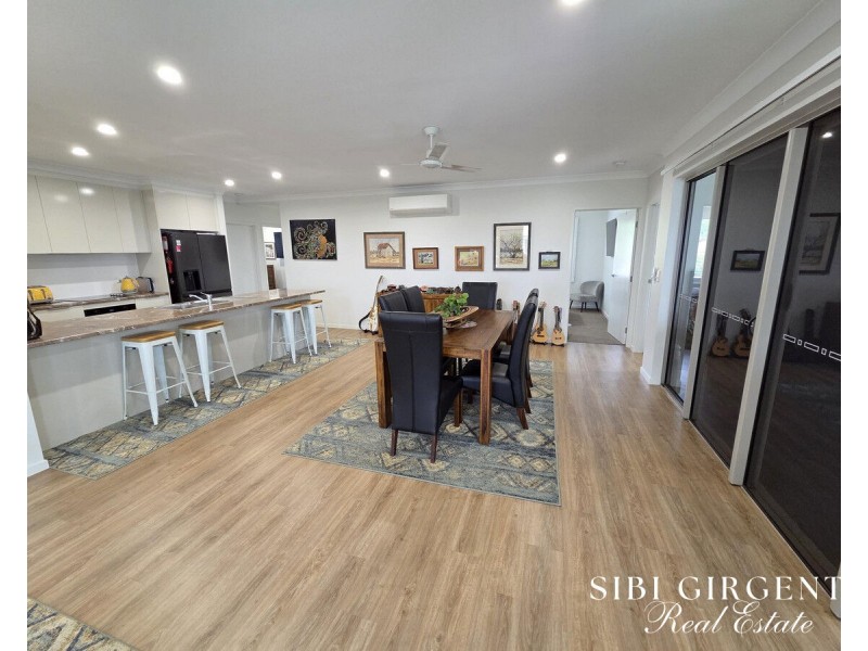 10 Guilfoyle Close, Tolga QLD 4882