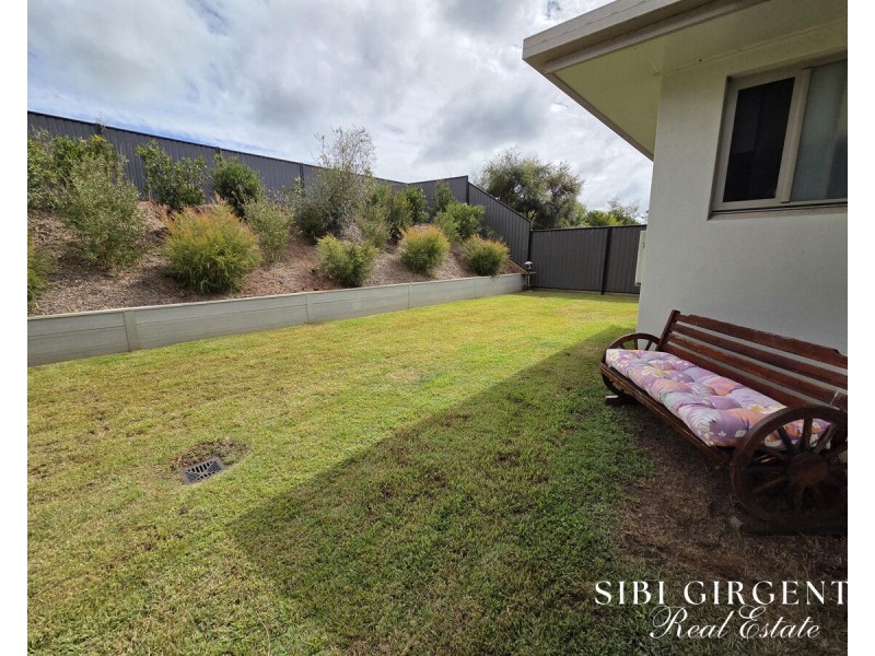 10 Guilfoyle Close, Tolga QLD 4882
