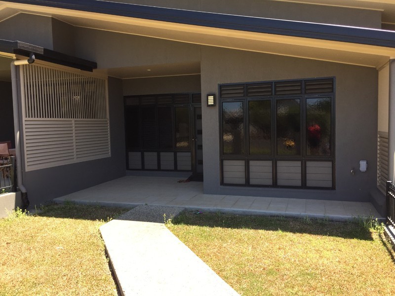 2/11 Middlemiss Street, Mareeba QLD 4880