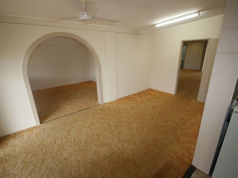 12 Lannoy Street, Mareeba QLD 4880