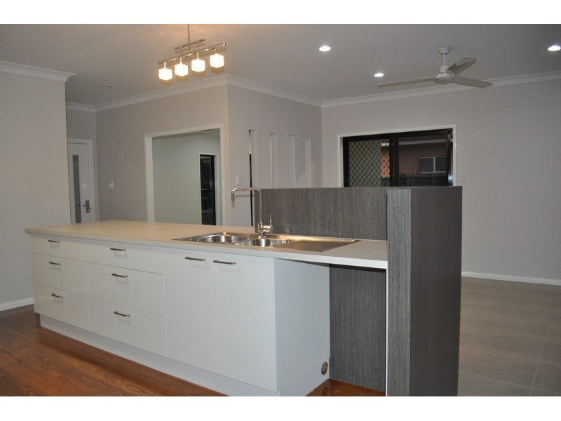 3 Donlen Street, Mareeba QLD 4880