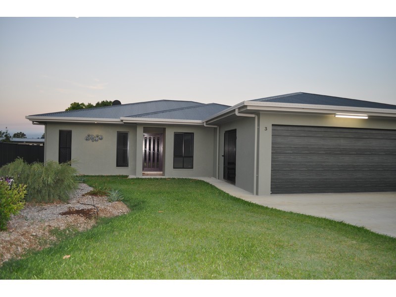 3 Donlen Street, Mareeba QLD 4880