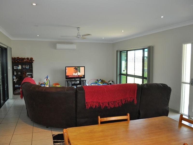 6 Nolan Street, Mareeba QLD 4880