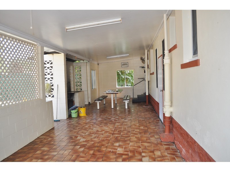 31 Walsh Street, Mareeba QLD 4880