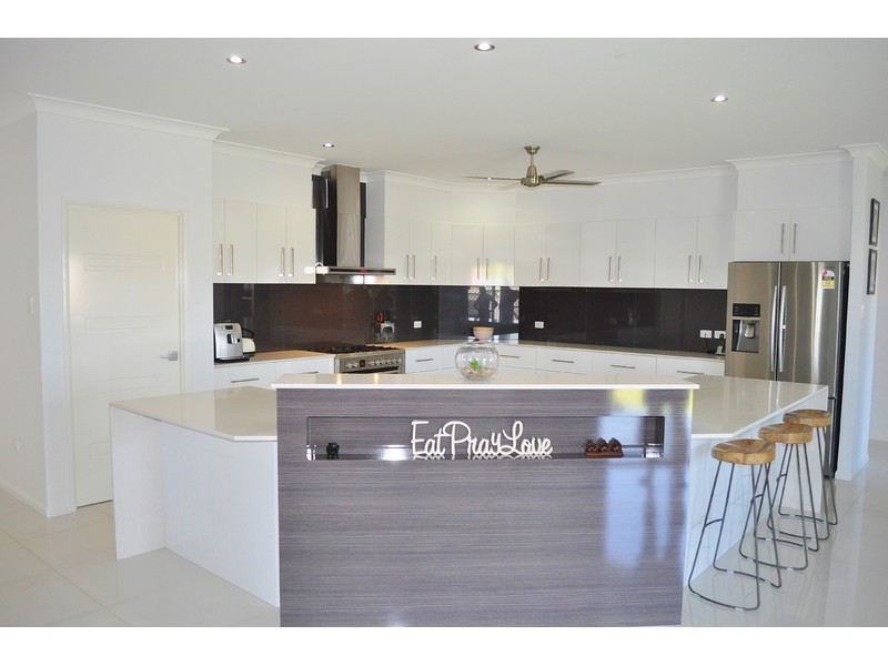 3 Peluchetti Place, Mareeba QLD 4880