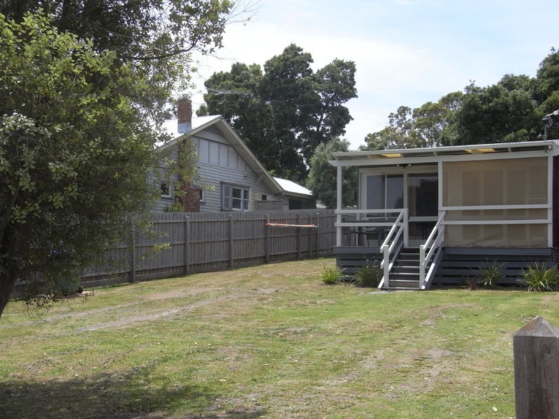 19 Flinders Street, Bittern VIC 3918