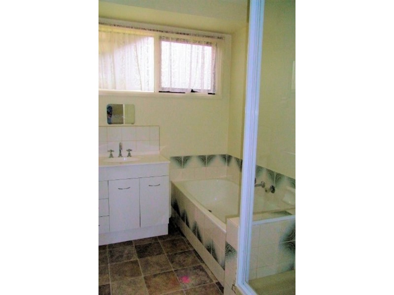 10 Pinewood Drive, Hastings VIC 3915