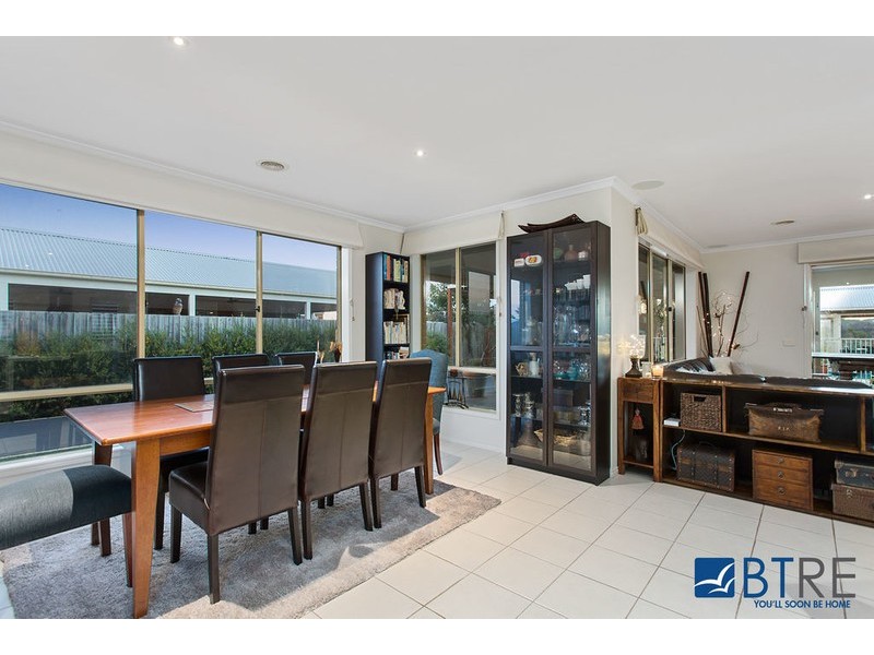 30 Warranqite Crescent, Hastings VIC 3915