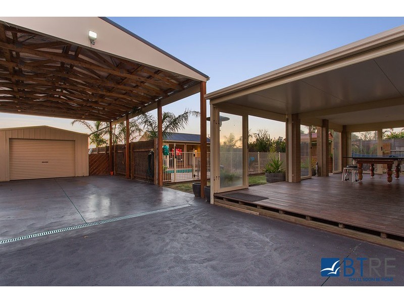 30 Warranqite Crescent, Hastings VIC 3915