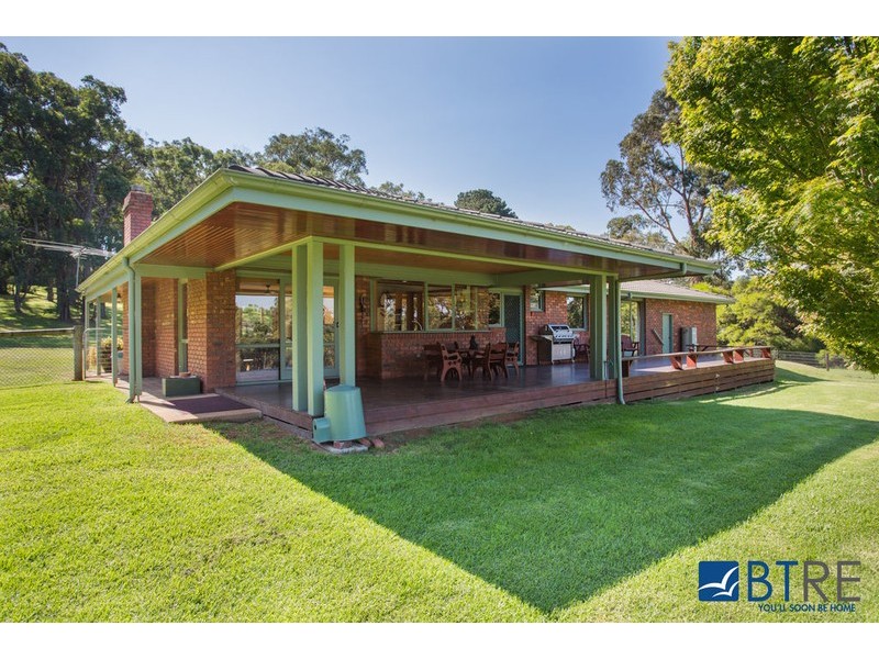 162 Point Leo Road, Red Hill South VIC 3937