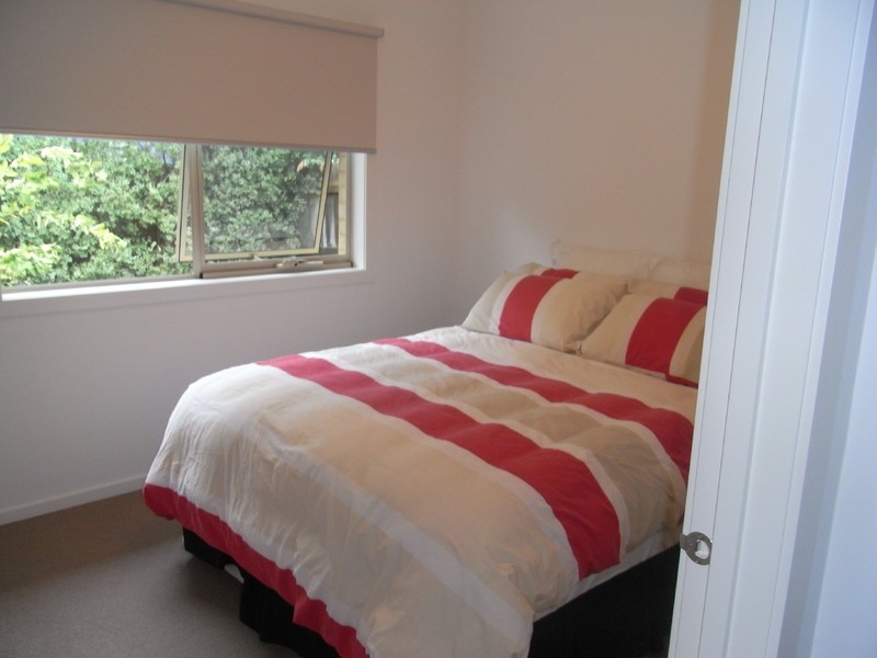 2/11 Olivia Way, Hastings VIC 3915