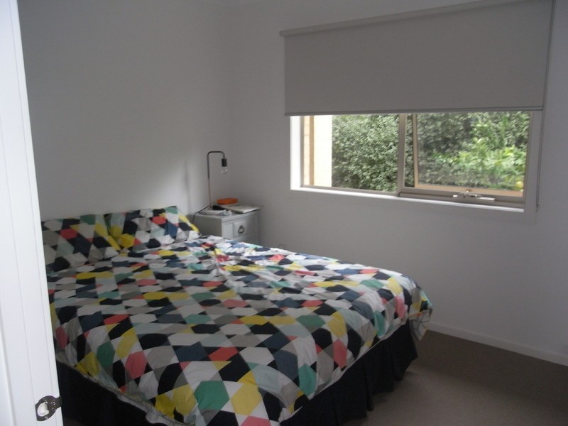 2/11 Olivia Way, Hastings VIC 3915