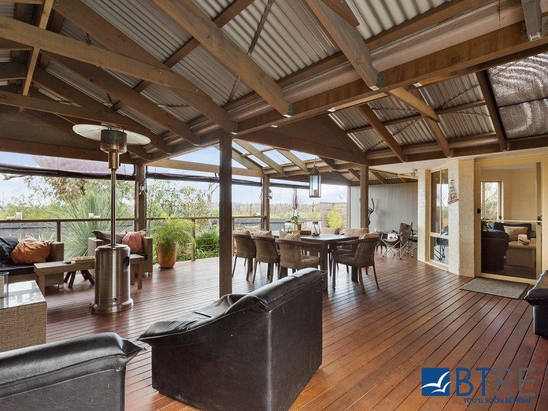 44 Warranqite Crescent, Hastings VIC 3915