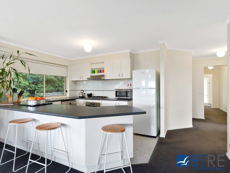 44 Warranqite Crescent, Hastings VIC 3915