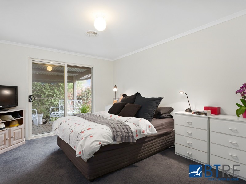44 Warranqite Crescent, Hastings VIC 3915