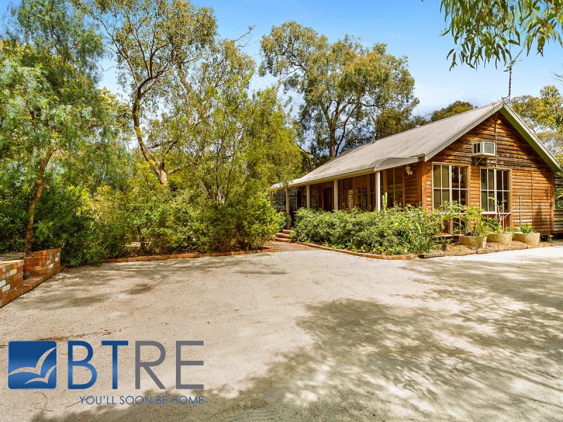 12 Hamilton Street, Crib Point VIC 3919