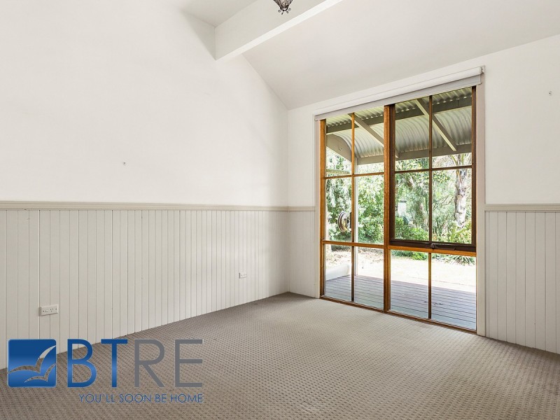 12 Hamilton Street, Crib Point VIC 3919