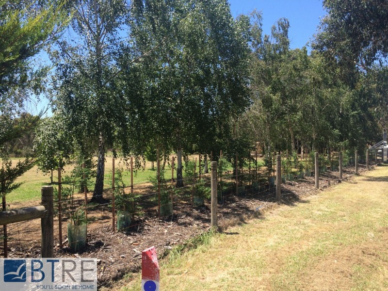 17 Warrenda Place, Bittern VIC 3918