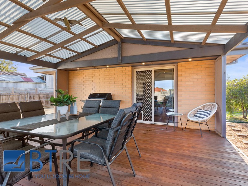 8 Stalwart Avenue, Hastings VIC 3915