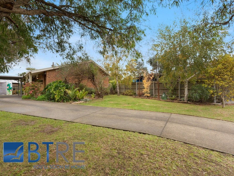 12 Pinewood Drive, Hastings VIC 3915