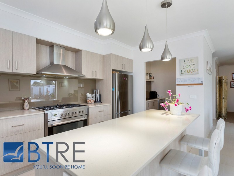 30 Sudholz Street, Bittern VIC 3918