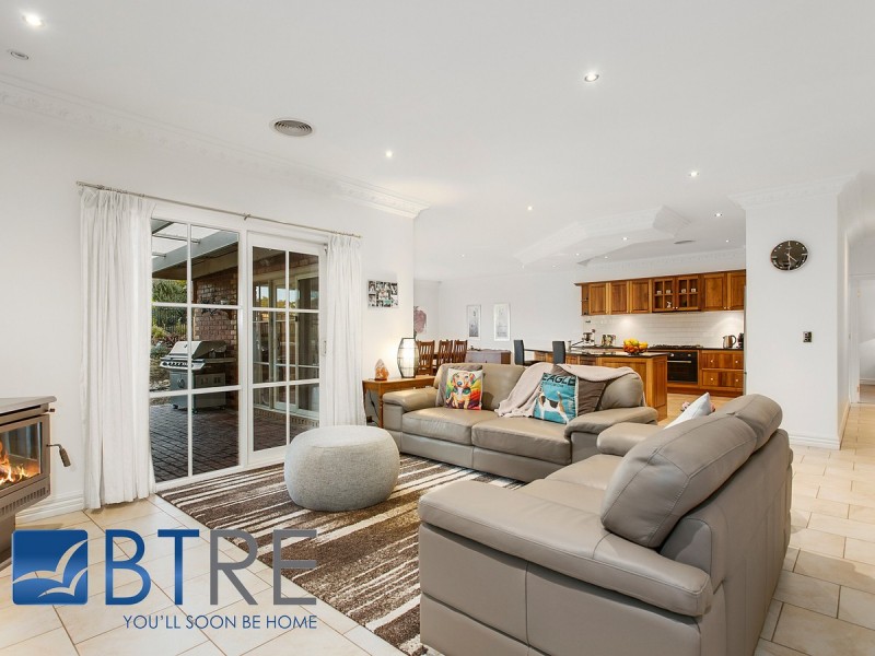 4 Warrenda Place, Bittern VIC 3918