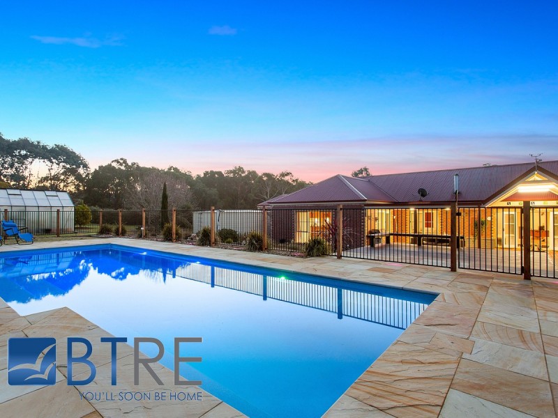 4 Warrenda Place, Bittern VIC 3918