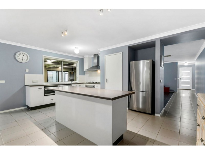 5 Jillian Place, Hastings VIC 3915