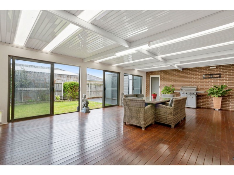 5 Jillian Place, Hastings VIC 3915