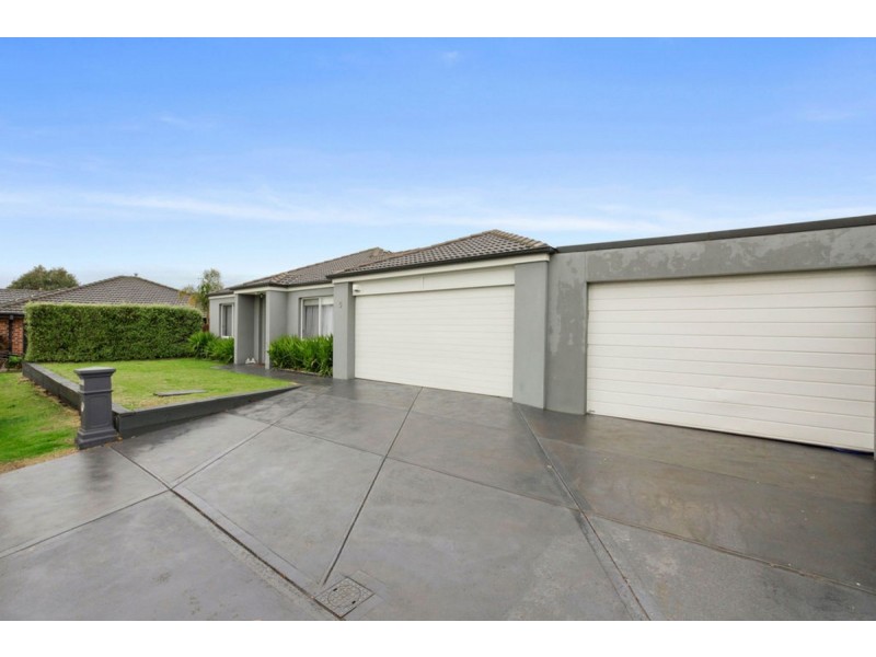 5 Jillian Place, Hastings VIC 3915