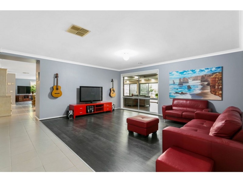 5 Jillian Place, Hastings VIC 3915