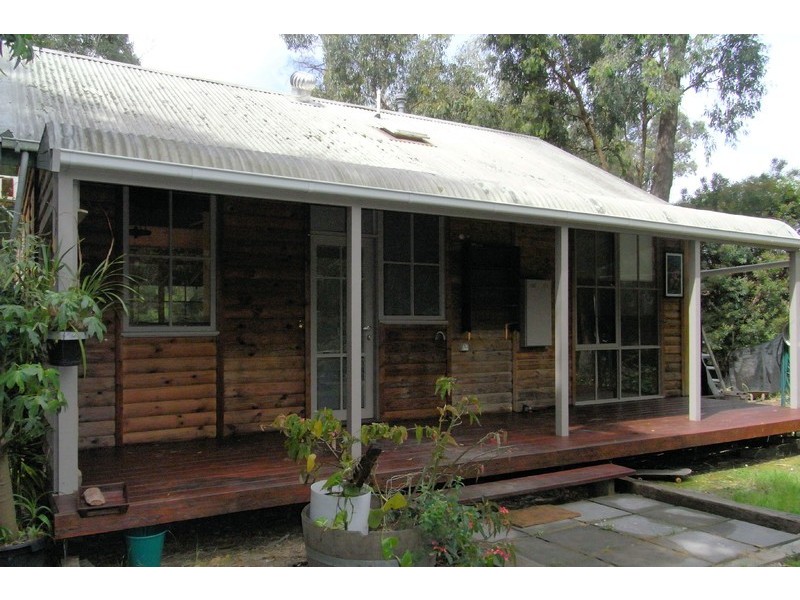 12 Hamilton Street, Crib Point VIC 3919