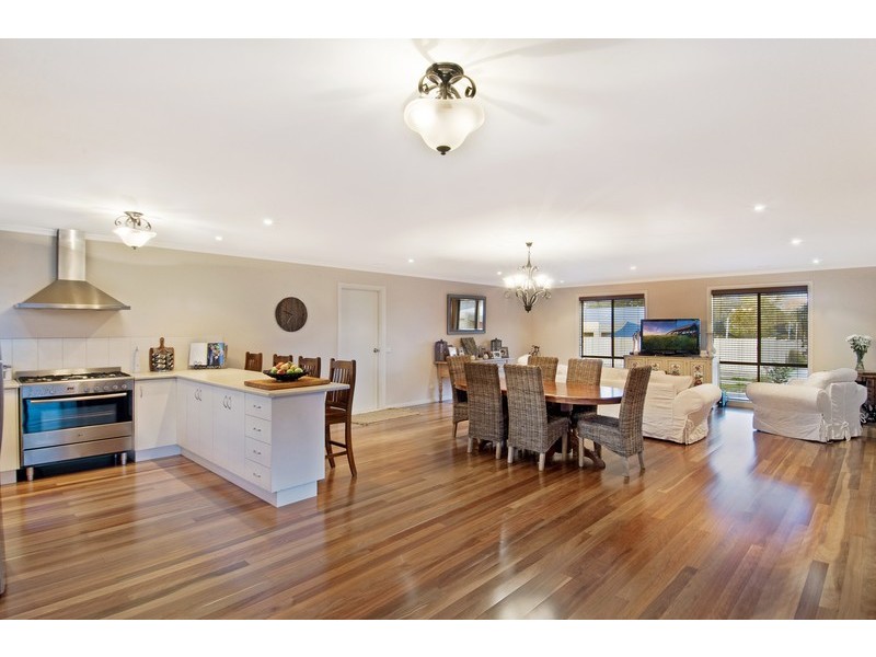 6 Olivia Way, Hastings VIC 3915