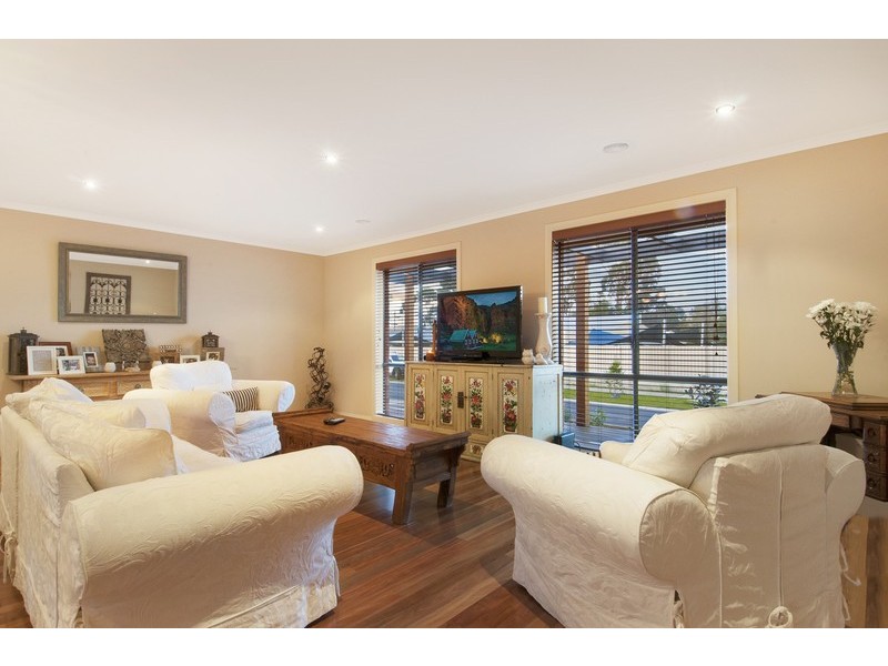 6 Olivia Way, Hastings VIC 3915