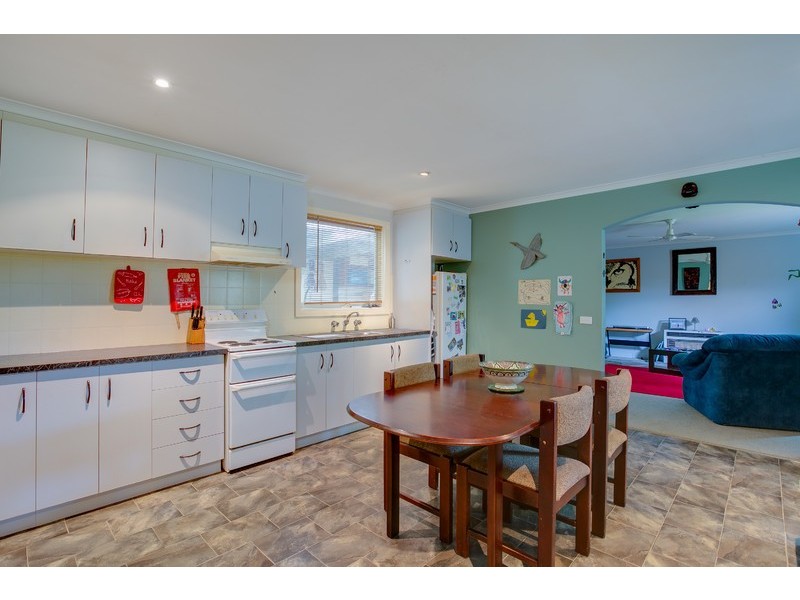 98 Dunlop, Bittern VIC 3918