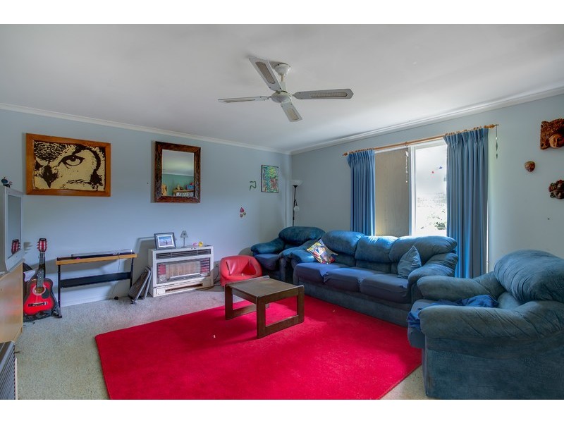 98 Dunlop, Bittern VIC 3918