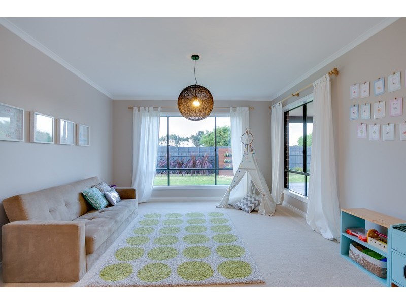 29 Matthew Circuit, Hastings VIC 3915