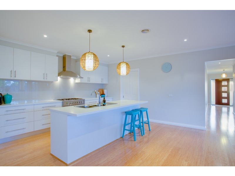 29 Matthew Circuit, Hastings VIC 3915
