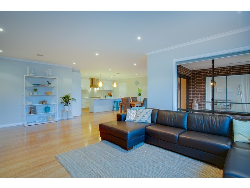 29 Matthew Circuit, Hastings VIC 3915